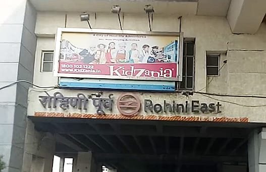 flat for rent in rohini sector 14