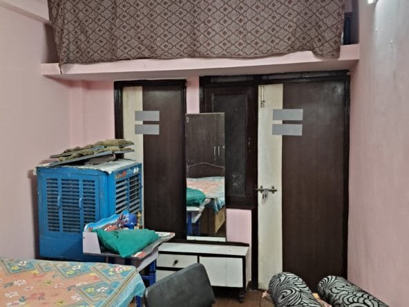Flat for rent in mayur vihar