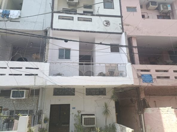 1BHK on rent in Lajpat Nagar