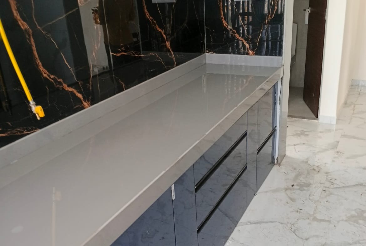 Flat for rent in Malad