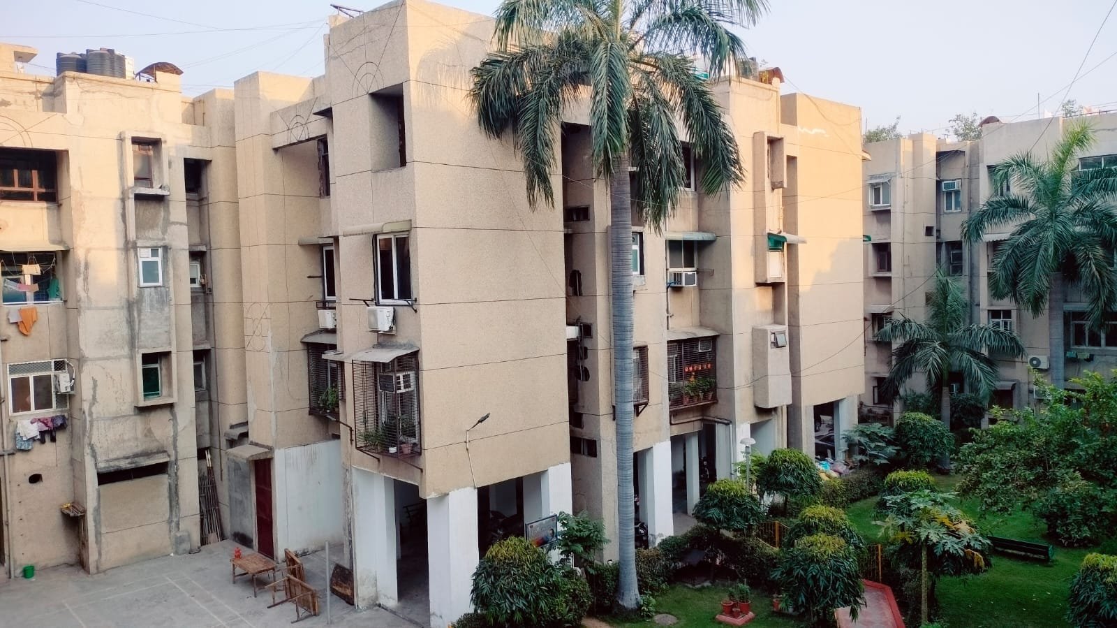 WhatsApp Image 2026-01-06 at 5.38.50 PM (1) Flat for sale In Patparganj