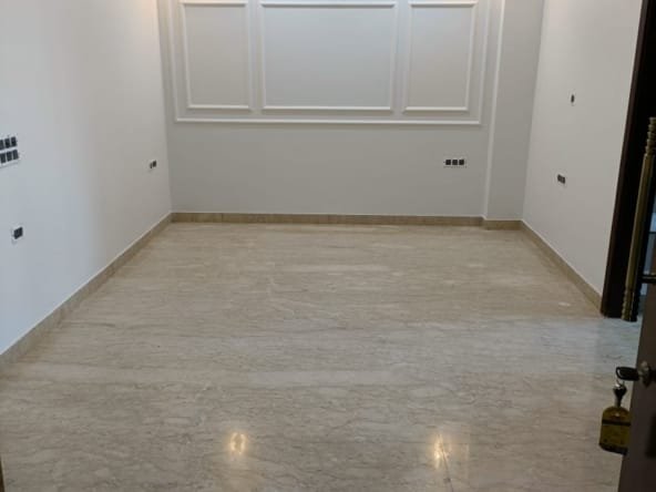 Floor on rent in Pitampura