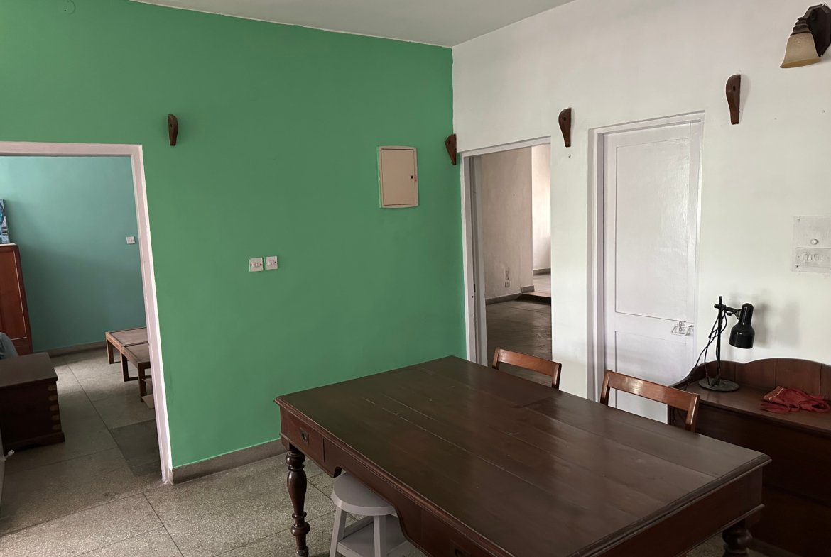 Flat for Sale in Vasant Kunj