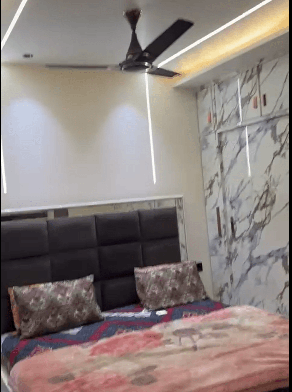 Luxurious 4BHK HIG Flat for Sale in Pitampura