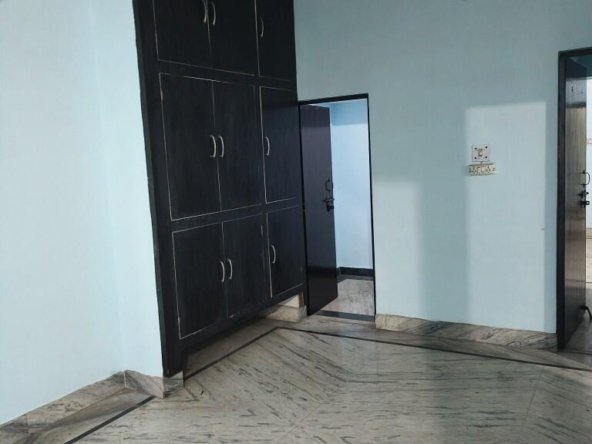 2 BHK Flat for Rent in Kolkata Beleghata