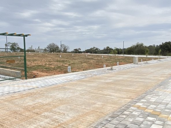 Plots for Sale in Vani Vilas Mohalla