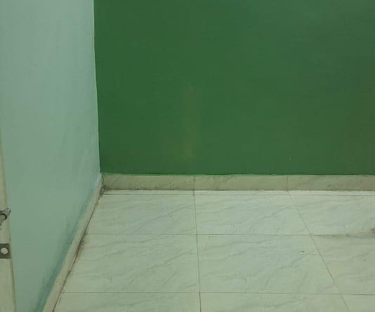 Flat in Beleghata for Rent