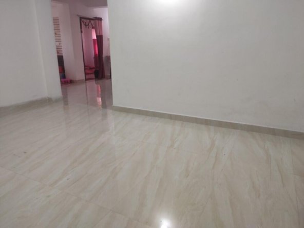Flat at Beleghata for Rent
