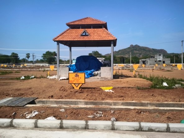 235 Sq Yard Plot For Sale In Guntur
